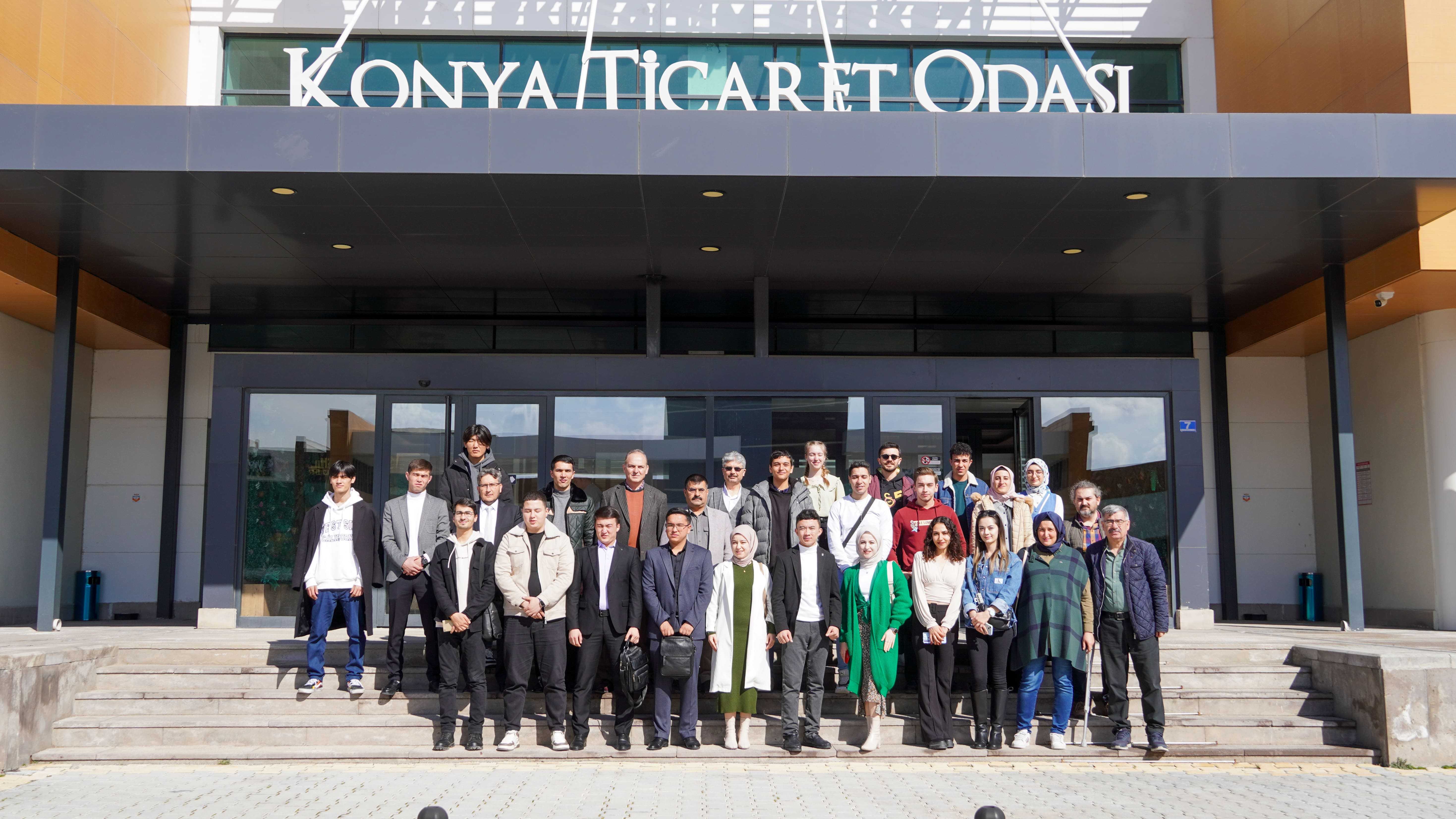 Özbekistanlı Öğrencilerden KTO Teknoloji ve Eğitim Kampüsüne Ziyaret